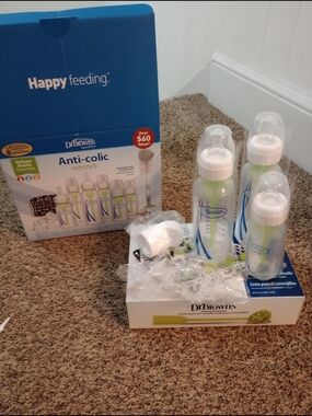 Dr. Brown's Anti-Colic Baby Bottle Set - Clear with Green Accents